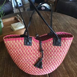 Rattan Fuchsia Woven Basket Purse